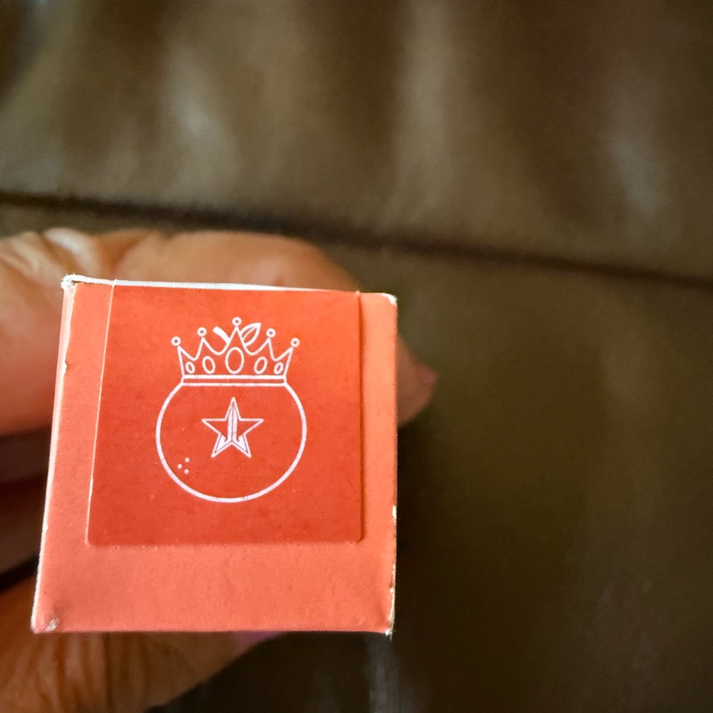 Jeffree Star Velour Liquid Tangerine Queen Lipstick NWT - Picture 3 of 3